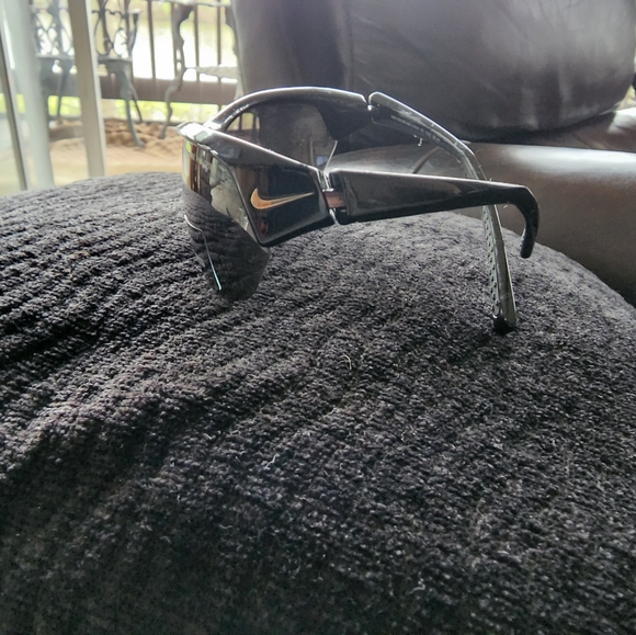 Nike Adrenaline Men's Max Polarized Sunglasses Bla - Picture 2 of 2